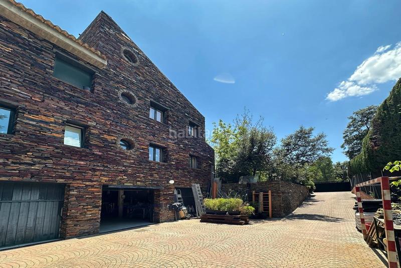 Foto 9abf9867-8d9e-4b57-824c-b0e84260b935. Chalet alegre y bellísima casa alta calidad de construcción con estética única en una parcela de casi 5000 metros cuadrad en Ciudalcampo