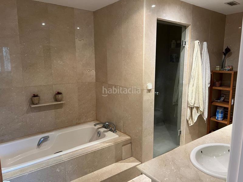 Foto ac0ab526-1e49-45e5-badf-e0eb91421ba8. Chalet alegre y bellísima casa alta calidad de construcción con estética única en una parcela de casi 5000 metros cuadrad en Ciudalcampo