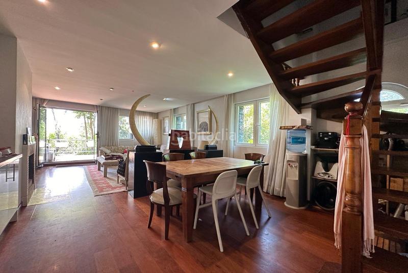 Foto b52fec78-7a69-4fa2-b4a6-9fc11a3c3756. Chalet alegre y bellísima casa alta calidad de construcción con estética única en una parcela de casi 5000 metros cuadrad en Ciudalcampo