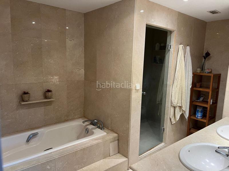 Foto f83e9cac-d194-4235-9fdb-4c98ff241551. Chalet alegre y bellísima casa alta calidad de construcción con estética única en una parcela de casi 5000 metros cuadrad en Ciudalcampo