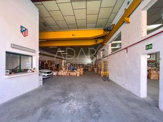 Industrial building  Zinc. Nave industrial en venta en humanes de madrid de 1.016 m