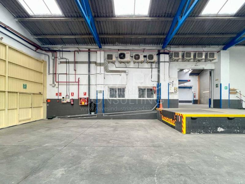 Foto 2cea8d14-7239-438d-b486-604ec00a4201. Fabrikhalle in El Barral Ferial Coslada