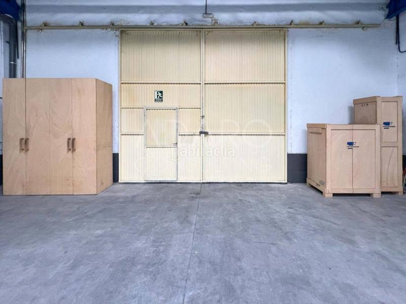 Foto bd775f65-9d9c-4e55-bdde-e2bcc68792e7. Fabrikhalle in El Barral Ferial Coslada