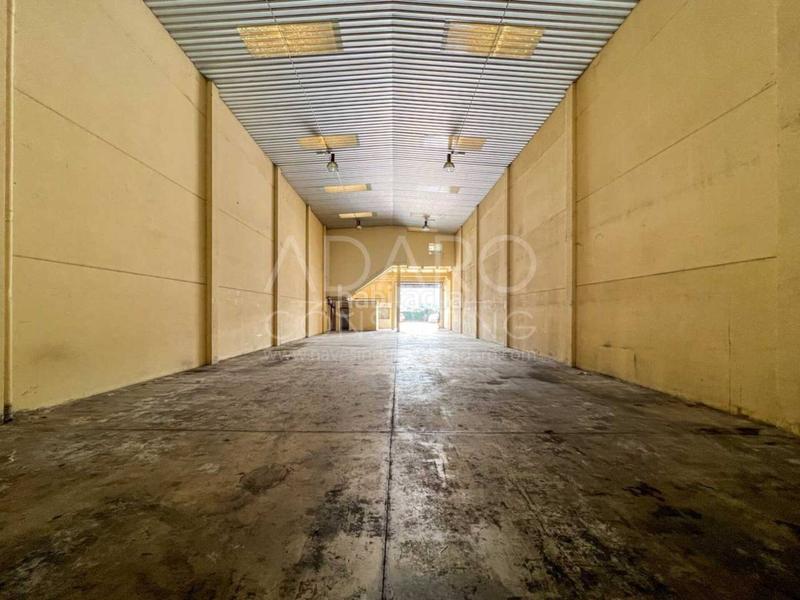 Foto 09c1709e-4cbb-4030-8454-b278f69885c8. Nave industrial  en venta en nueva alcalá en Alcalá de Henares