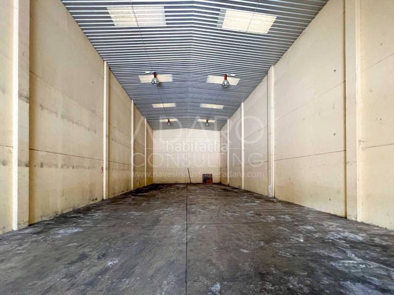 Foto 4ee11c0e-a94c-4950-b469-88d156ac688b. Nave industrial  en venta en nueva alcalá en Alcalá de Henares