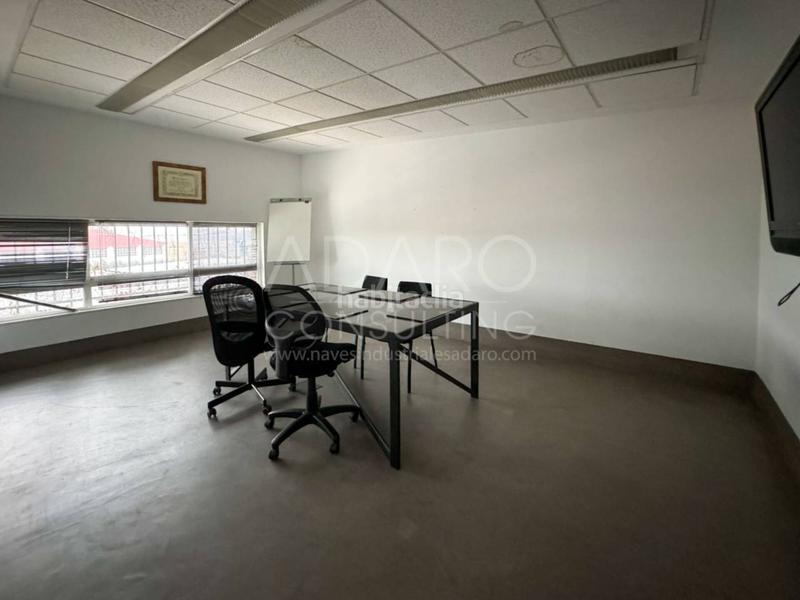 Foto 4962c882-83a7-40d4-b12a-817d616afe91. Nau industrial a Zona Industrial Pinto