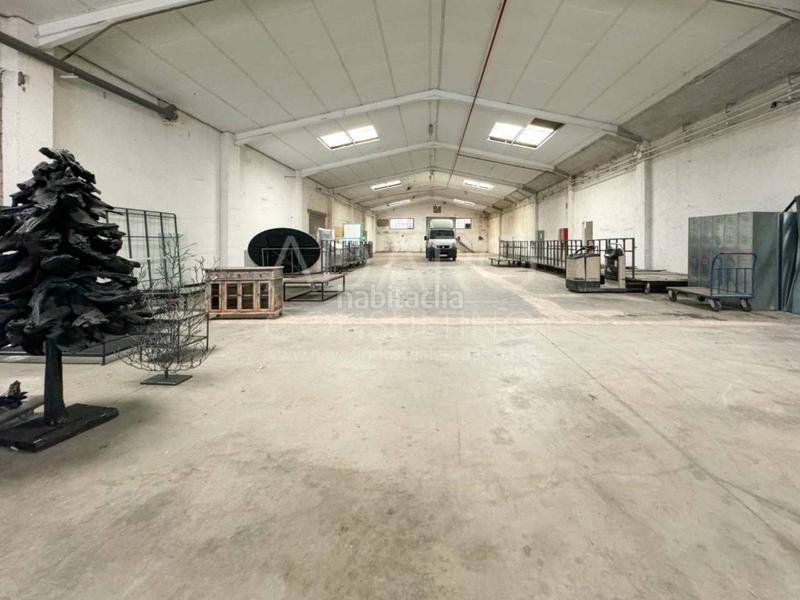 Foto 01824166-c615-4bc4-8876-b098f6ffb490. Nau industrial a Zona Industrial Pinto