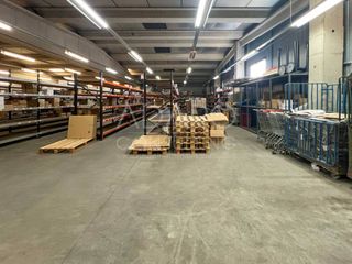 Location Bâtiment à usage industriel  Calle daza valdés. Nave industrial en alquiler en leganés de 2.973 m