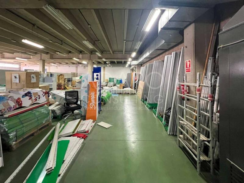 Foto 402e7b70-4858-48ea-81de-f84288299f63. Rent industrial building in Las Dehesillas-Vereda de los Estudiantes Leganés