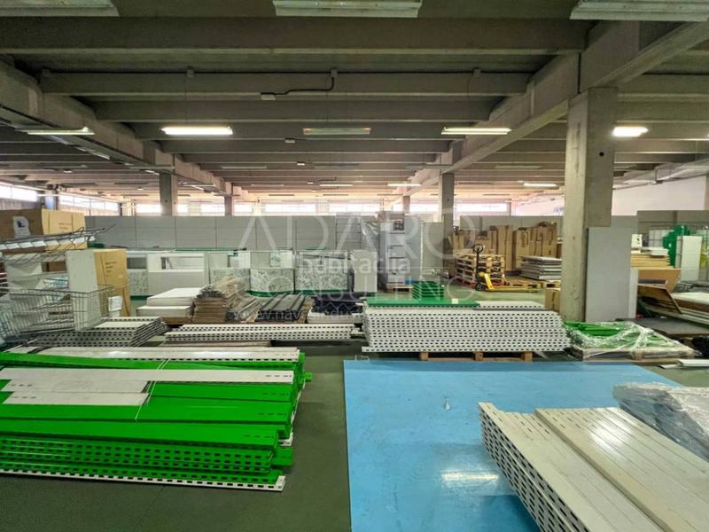 Foto b2c5e5f5-11e8-4de1-8896-36d62a306a14. Rent industrial building in Las Dehesillas-Vereda de los Estudiantes Leganés