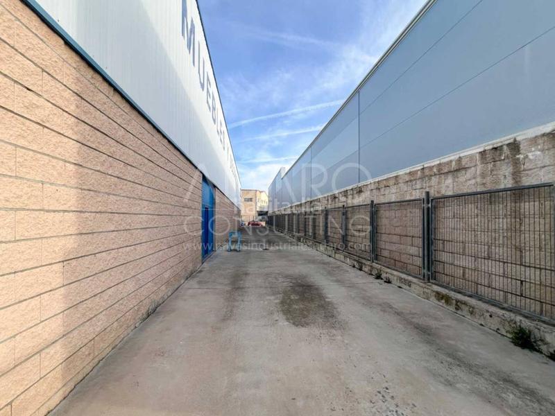 Foto 542fa833-a6fa-4653-97c7-e5bd741978b4. Lloguer nau industrial a Camarma de Esteruelas
