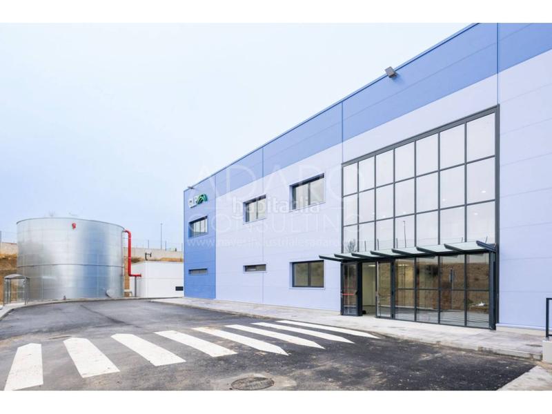Foto b95e5db0-86d4-495f-b7a2-6d099ddc5647. Affitto capannone industriale in La Dehesa de Moratalaz Illescas