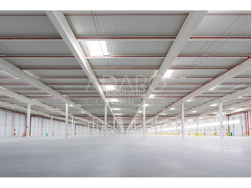 Foto eafd5f38-e1e0-4f17-88a8-545fe31c45f0. Location bâtiment à usage industriel dans La Dehesa de Moratalaz Illescas