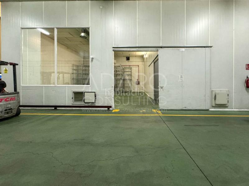 Foto 1c60ec58-02f5-4345-a2dd-115095bf2e0f. Nau industrial a Valdepelayo-Montepinos-Arroyo Culebro Leganés