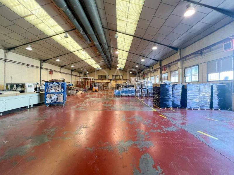 Foto 222e599f-ff2a-4570-a479-fdad3bd8ad06. Industrial building with heating in Los Olivos-Los Ángeles Getafe