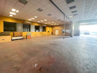 Rent Industrial building  Empleo. Alquiler de nave industrial en getafe