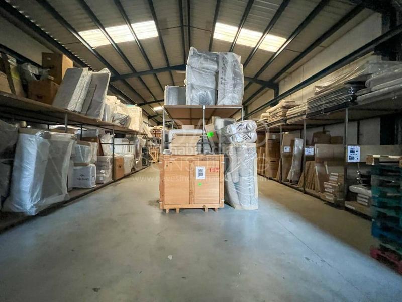 Foto b4d86f7c-2472-43f2-8cc2-2821233ab79f. Capannone industriale in Parque Cataluña Torrejón de Ardoz