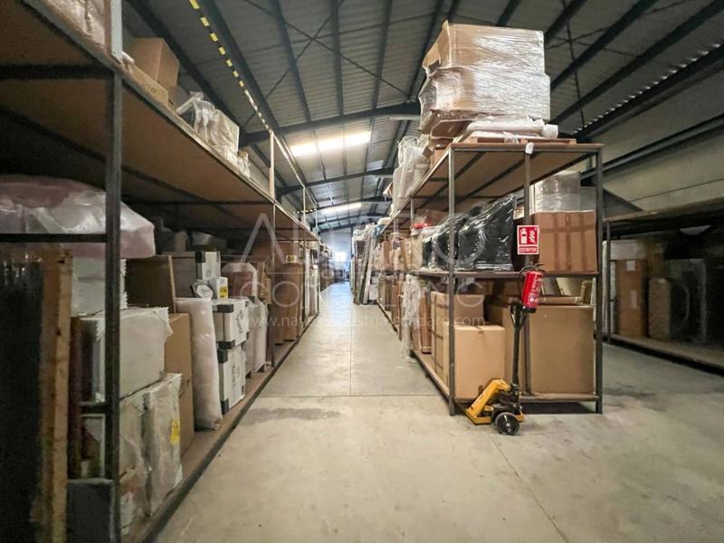 Foto ece84248-2ff0-4440-9c0d-7f09d3660d16. Capannone industriale in Parque Cataluña Torrejón de Ardoz