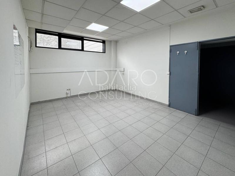 Foto 3128c5aa-513a-49b5-b4df-ce75dcbbec10. Industrial building in Montserrat-Parque Empresarial San Fernando de Henares