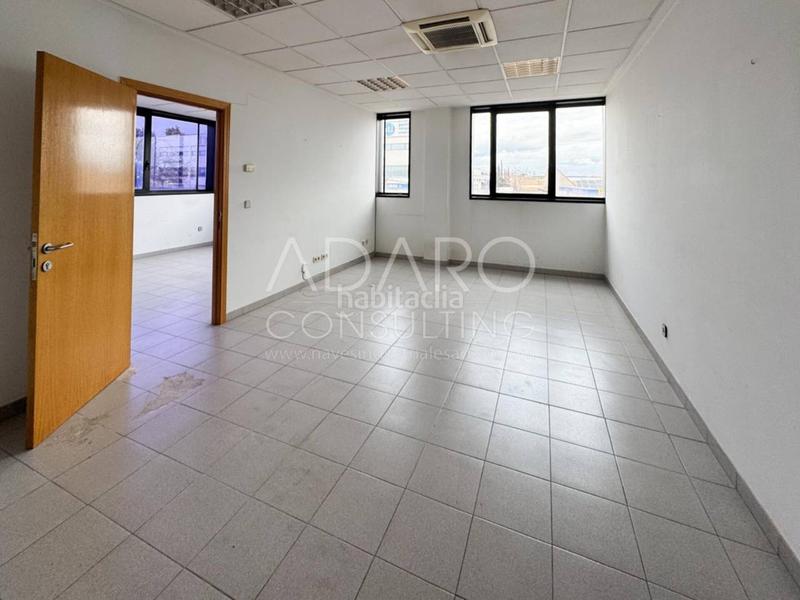 Foto 5f79126d-3690-4847-b087-68503b2fb3a9. Industrial building in Montserrat-Parque Empresarial San Fernando de Henares