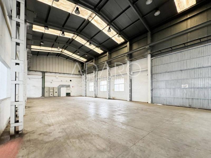 Foto 8b8ee006-6dd5-49f3-817d-b298f6b88bc6. Industrial building in Montserrat-Parque Empresarial San Fernando de Henares