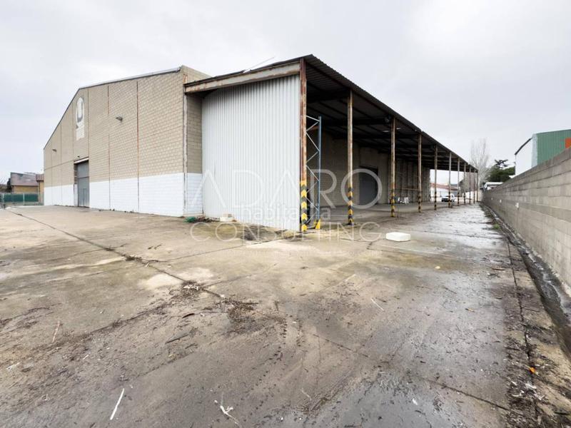 Foto b0cda59f-2b4a-4aaf-93e4-840ac4db768f. Industrial building in Montserrat-Parque Empresarial San Fernando de Henares