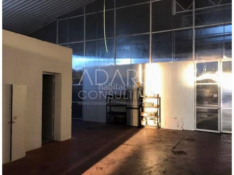 Foto 28bfcb83-fecb-4f50-88d1-7dc1111a1828. Nave industrial  en venta en Yepes