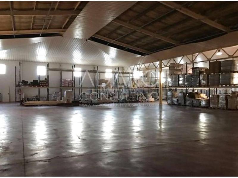 Foto d729a50e-6f5c-44bb-96ac-fe42d502c081. Nave industrial  en venta en Yepes