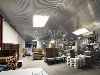 Bâtiment à usage industriel  Almazara. Venta de nave industrial en tres cantos