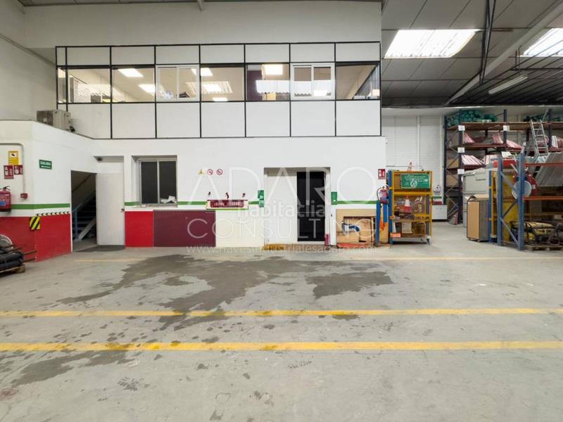 Foto 8b81d230-085e-43d0-b400-e63f463dd8c6. Industrial building in Montserrat-Parque Empresarial San Fernando de Henares