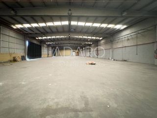 Industrial building  Calle molino. Nave industrial en venta en meco de 2.847 m