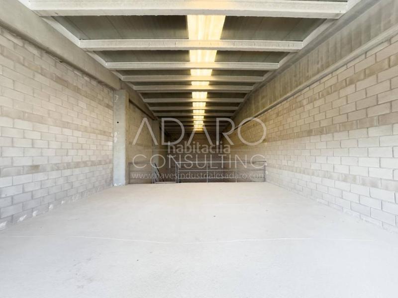 Foto d77e8946-ca5e-40fc-b330-60cc9ff17112. Bâtiment à usage industriel dans Estación-Manantiales Guadalajara