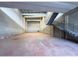 Nau industrial  Calle nitra. Nave industrial en venta en guadalajara de 400 m