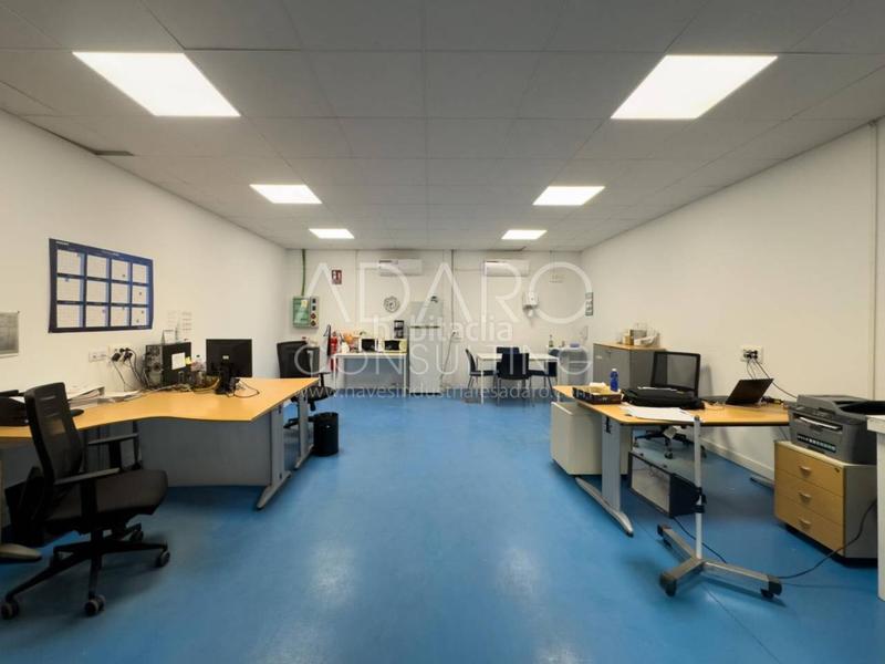 Foto 573554fe-a43f-43ea-8bdf-178a0f09ff3c. Lloguer nau industrial a Torres de la Alameda