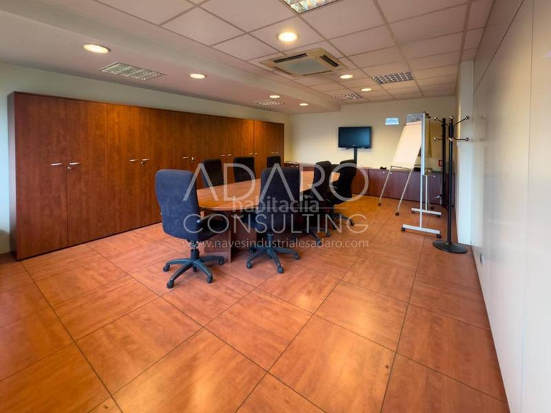 Foto 2c1b5b54-8ab1-43a7-b676-04bef9133590. Nave industrial venta de nave industrial en Los Olivos-Los Ángeles Getafe
