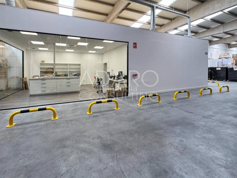 Foto 43f54db7-1f27-46f9-a851-b65268279ab8. Alquiler nave industrial alquiler de nave industrial zona garena en Alcalá de Henares