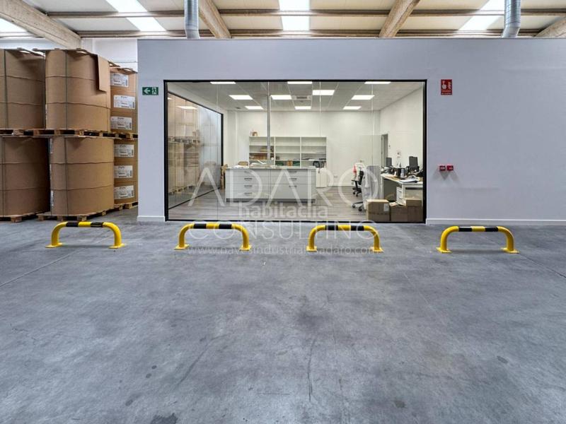 Foto 34cccfbd-c3e8-4c2f-aab7-95fbb25050b8. Lloguer nau industrial amb calefacció a La Garena Alcalá de Henares