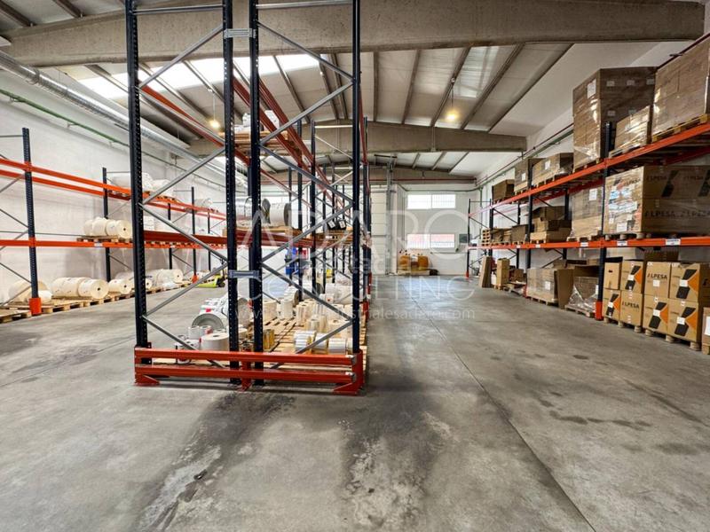 Foto 404d72a4-040d-4286-8243-5b4a3cd23ce0. Location bâtiment à usage industriel avec chauffage dans Alcalá de Henares