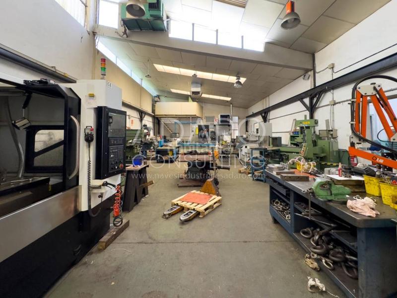 Foto 1d95e6c8-7c8a-4fef-a6e0-0944fd8684bd. Nau industrial a Parque Cataluña Torrejón de Ardoz