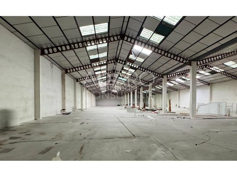 Foto 2f4678f2-732a-4d09-9cfd-1a32e7ada391. Nau industrial a Parque Cataluña Torrejón de Ardoz