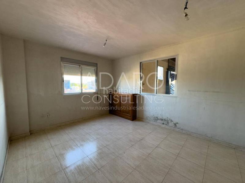 Foto 371fcb0e-85ed-4d77-a93d-00a1f4bf9e77. Rent industrial building in Leganés norte Leganés