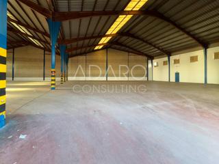 Nave industrial  Puerto de veleta. Venta de nave industrial en leganés norte
