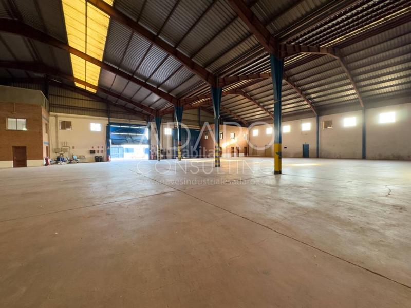 Foto a1a9ba22-76dd-4f45-83a6-820d436b23ec. Nave industrial venta de nave industrial norte en Leganés