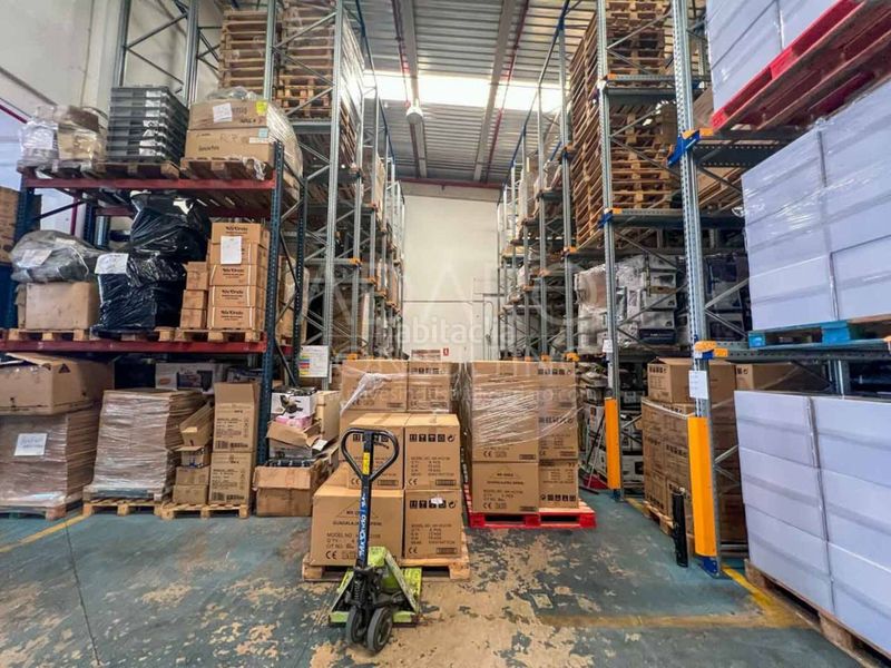 Foto c5b0d8fc-7275-4ed4-908f-988d8bb883aa. Nau industrial a Alovera