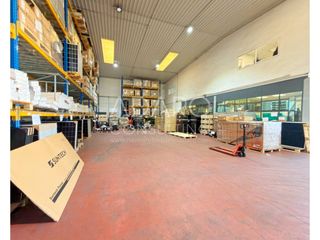 Industrial building  Calle puerto cruz verde. Venta de nave industrial en móstoles 1.227 m