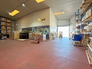 Fabrikhalle  Calle puerto cruz verde. Venta de nave industrial en móstoles 1.227 m