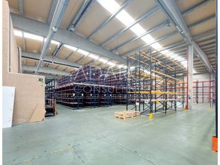 Capannone industriale  Calle labradores. Venta de nave industrial en boadilla del monte 3.065 m