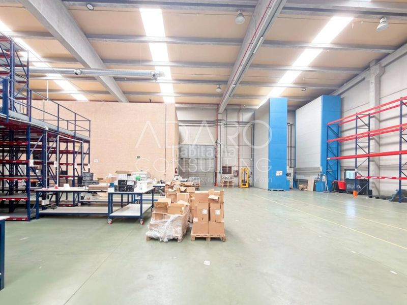 Foto e0acdabd-bbdd-475a-8f73-a32becbd5ebb. Nau industrial amb calefacció a Urbanización Este-Montepríncipe Boadilla del Monte