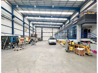 Nau industrial  Calle los frailes. Nave industrial en venta en daganzo de arriba 3.601 m
