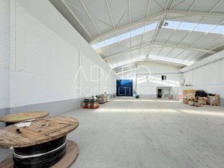 Location Bâtiment à usage industriel  Calle mar tirreno. Nave industrial en alquiler en san fernando de henares 778 m